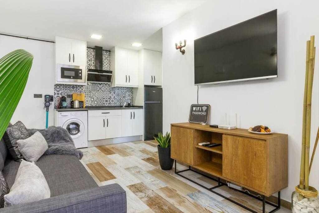 Bungalow Pink Palm Beach Торевьиа Экстерьер фото